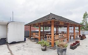 RedDoorz @ Sersan Bajuri Atas